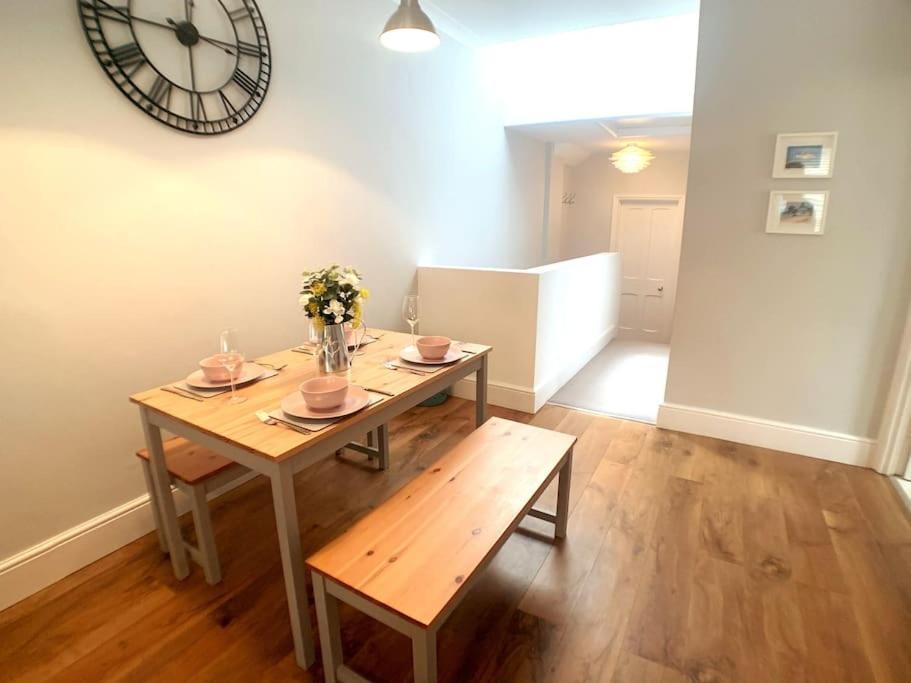A Beautiful And Stylish 2 Bed Flat Close To Beach Bournemouth Exterior photo
